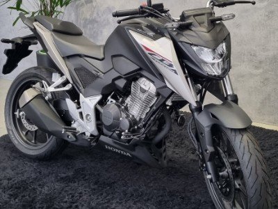 HONDA CB 300F TWISTER CBS